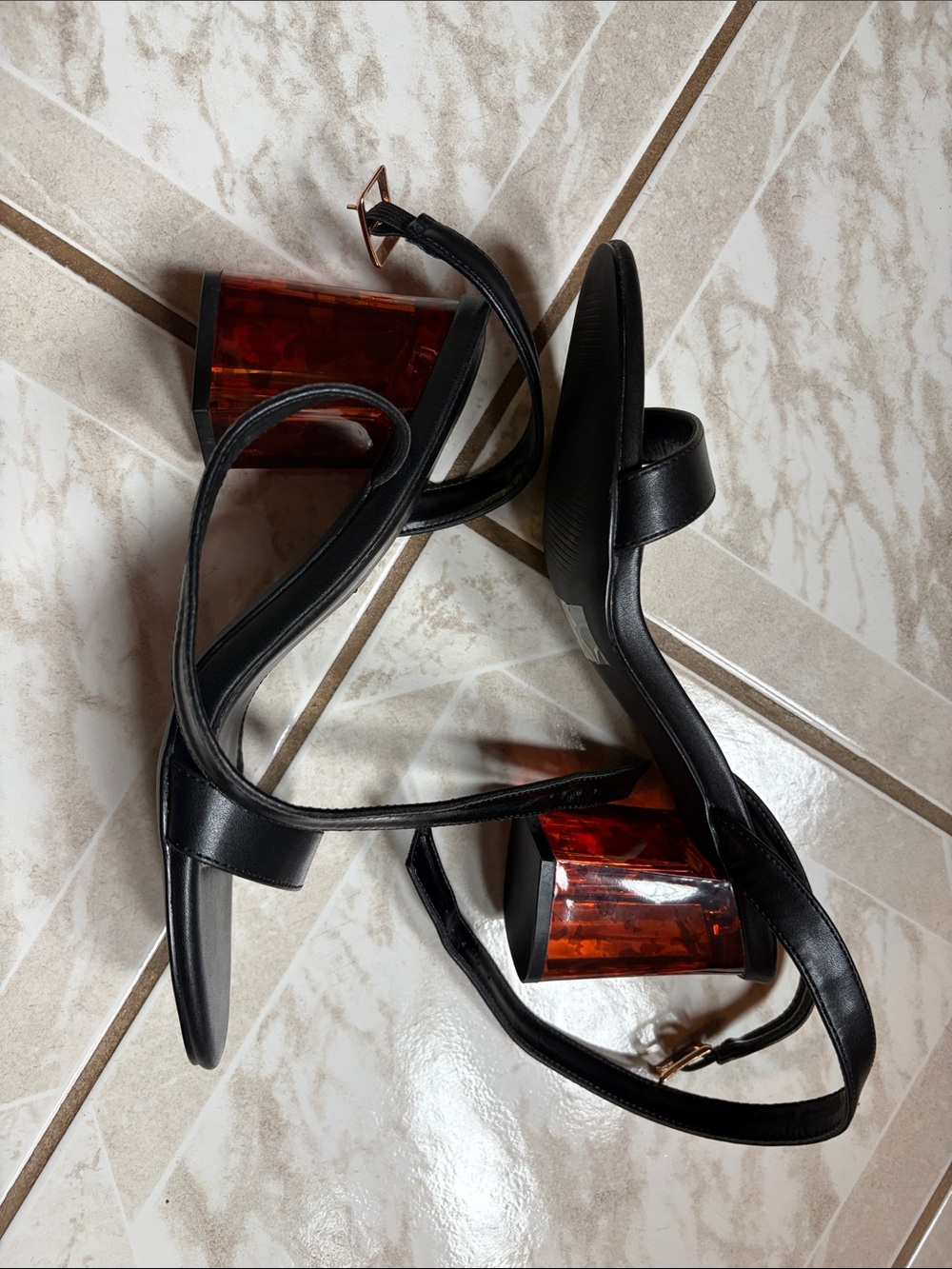 NWOT Lulu's Black Saylee Ankle Strap Sandal Amberww Tortoiseshell Block Heel 8 - Picture 6 of 9